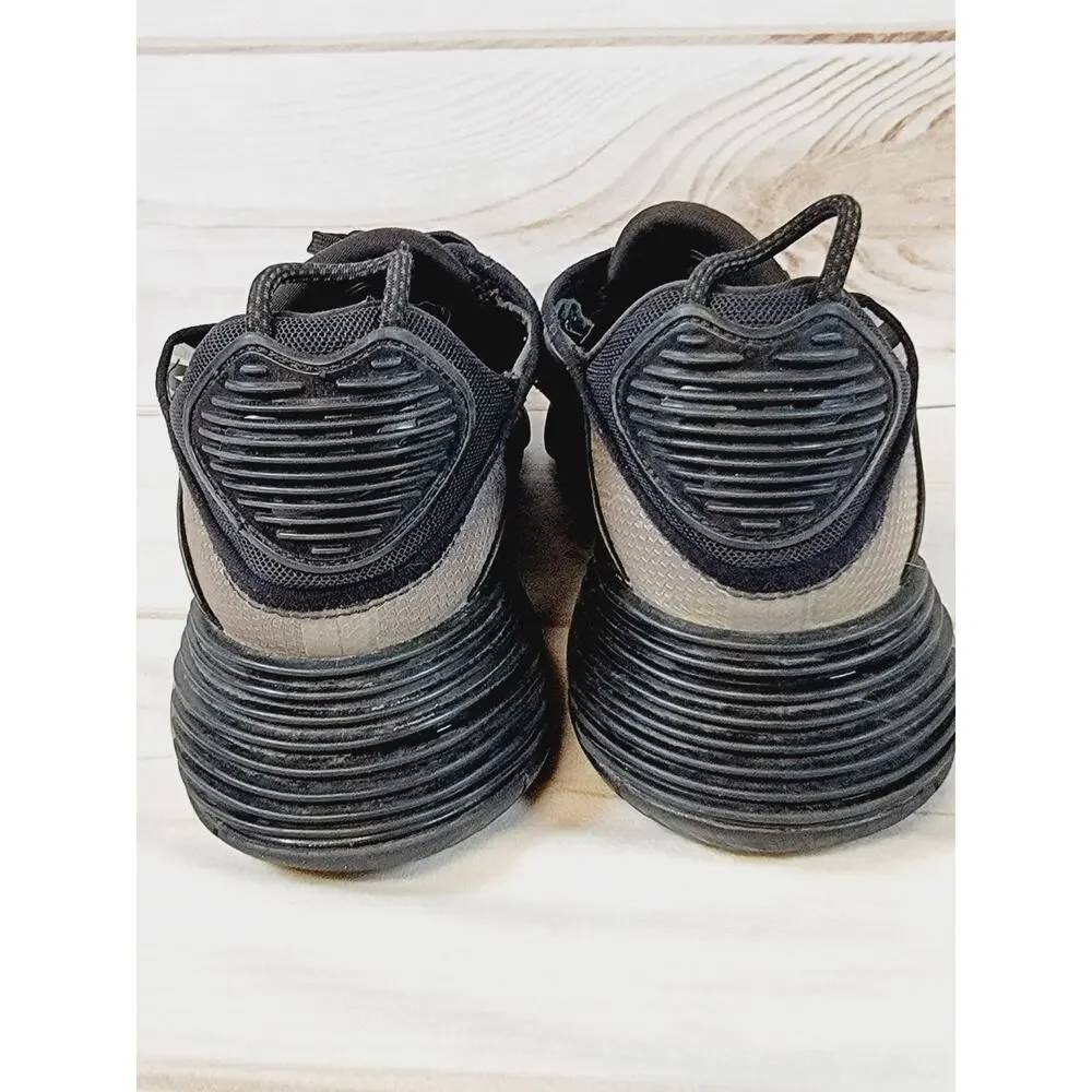 Nike Air Max 2090 Mens 10 Black Metallic Silver BV9977-001 Running Shoes
